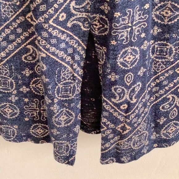 LUCKY BRAND Bandana Print Top 3/4 Sleeve - Picture 4 of 10